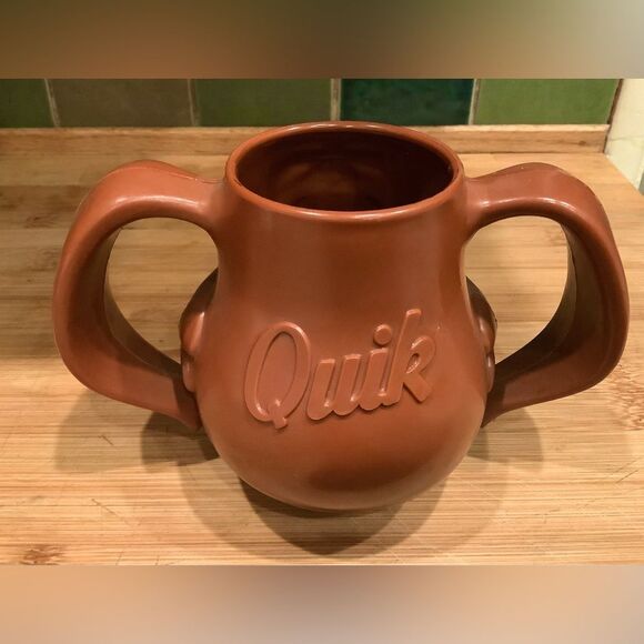 EASTER Vintage Nestle Quik Nesquik Bunny Rabbit Plastic Double Handled Mug Cup - Picture 2 of 4